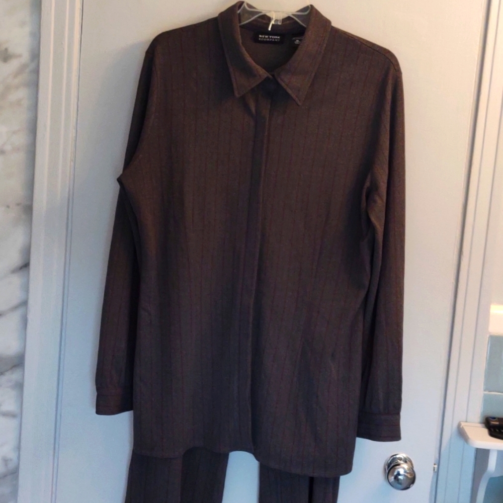 Ladies 2 Piece Suit